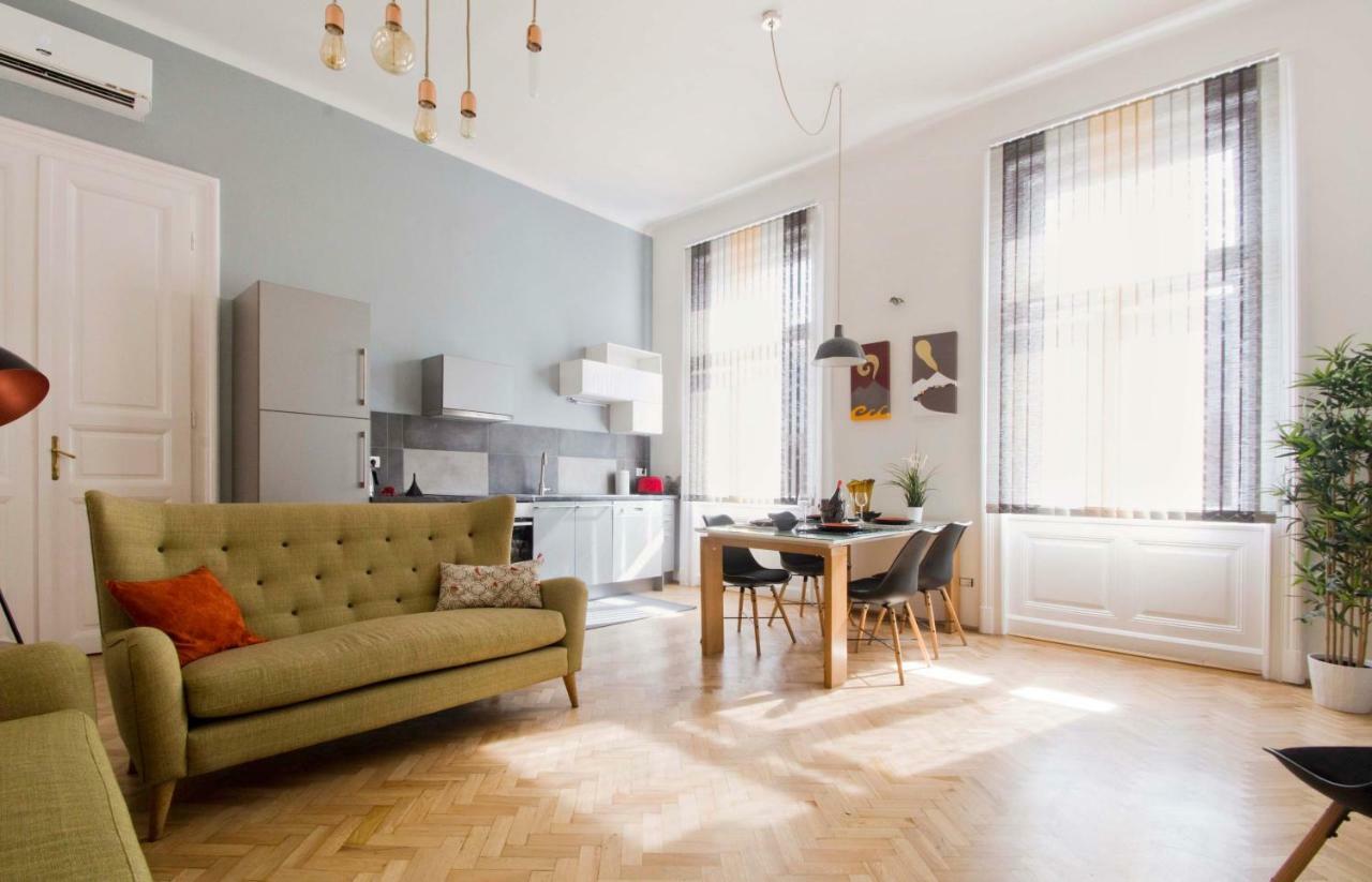 Andrassy Boulevard Budapest Exterior foto